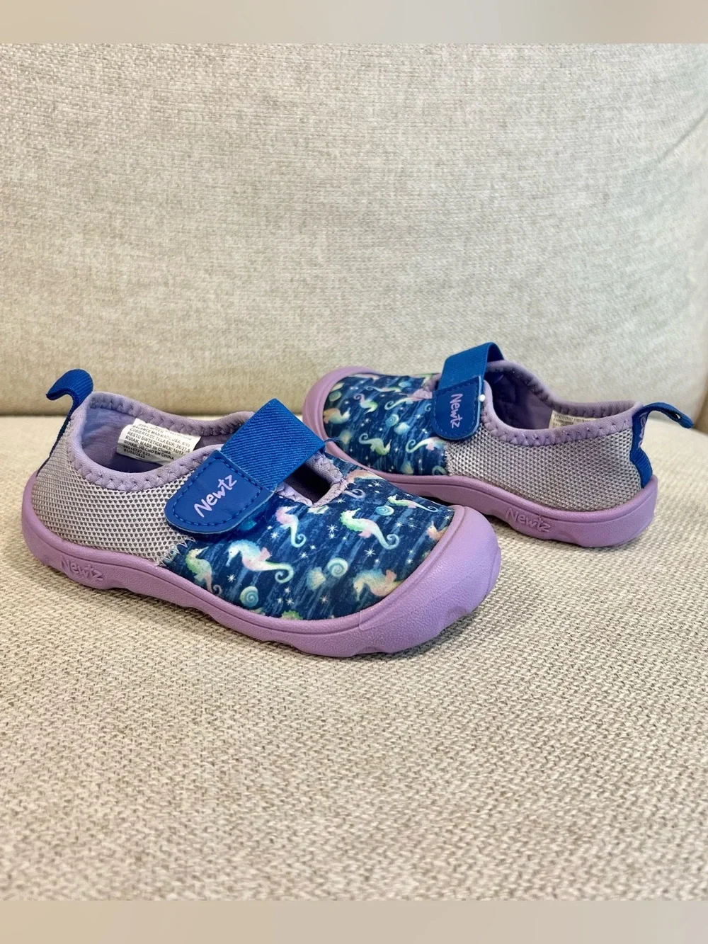 Newtz Girls Size 9/10 Toddler Girl Seahorse Water Shoes Purple Blue Hook & Loop
